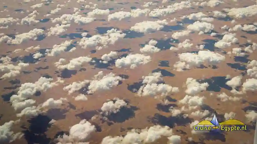 De Sahara met wolkjes