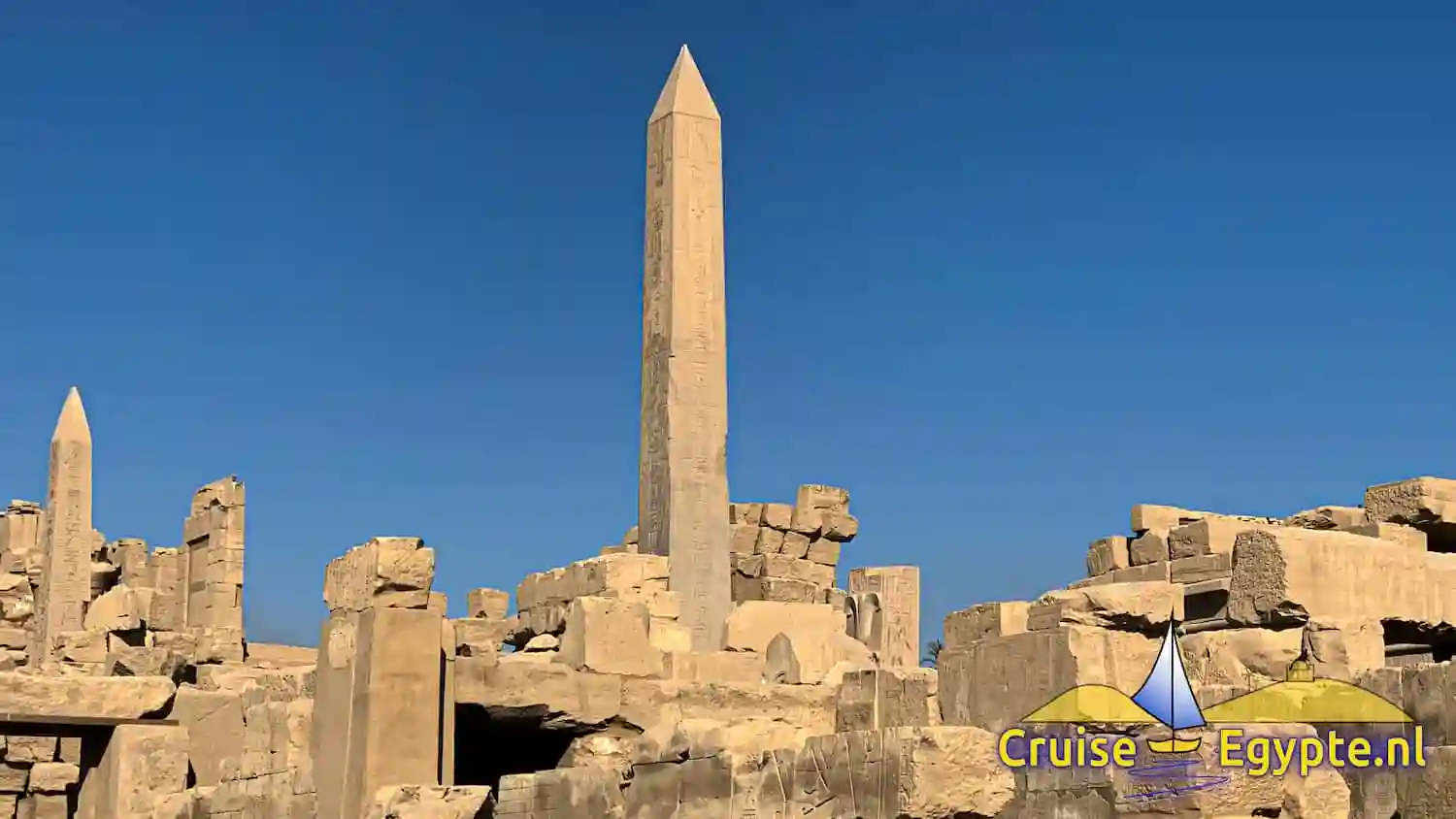 Karnak tempel met de obelisken Hatshepsut en Thutmose I